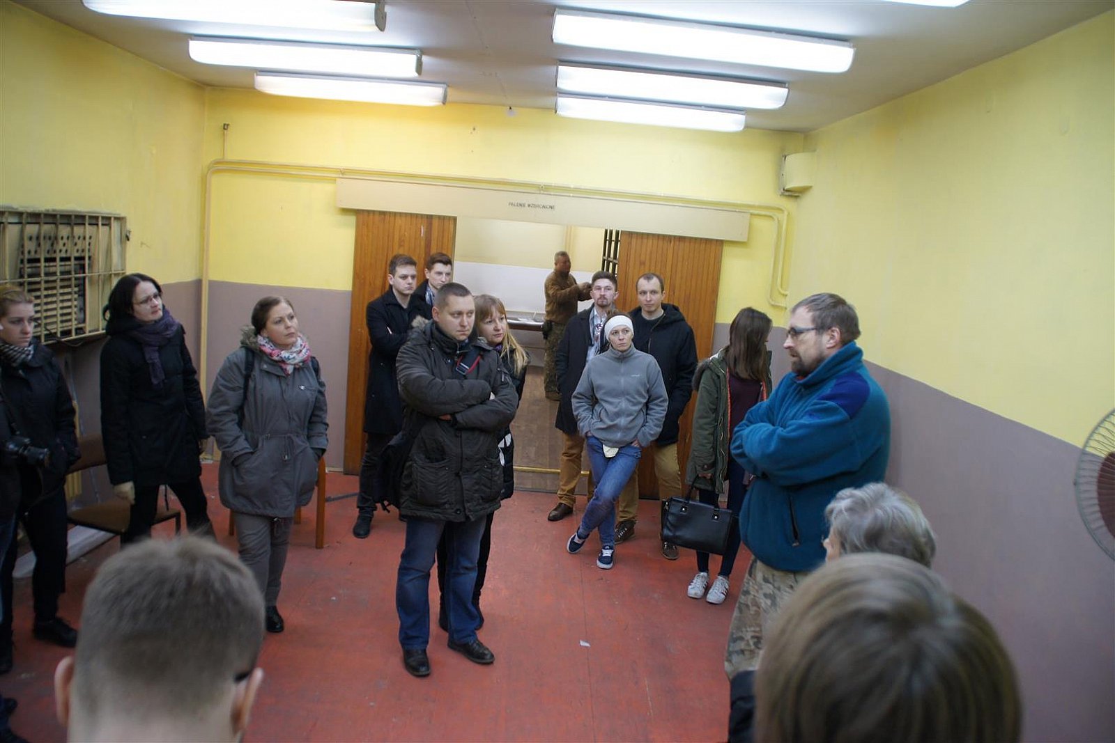 Nocne zwiedzanie Centrum Administracyjnego HiL